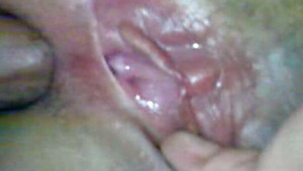 Sizzling blonde Polina Maxima sedang lucah makcik bermain dengan dildo kegemaran