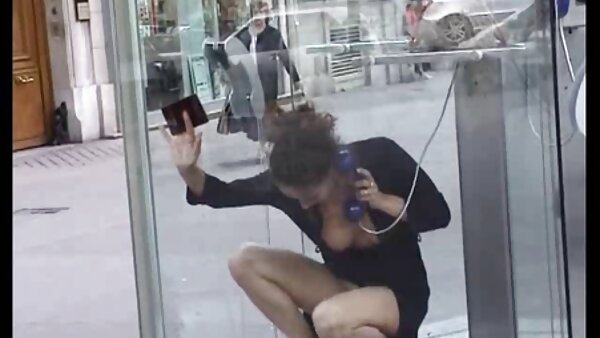 Perempuan murahan lucah cerita seks makcik saucy Chinatsu Kurusu bertulang doggy style