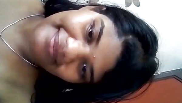 Babe si lucah makcik rambut coklat setan Eva Angelina menunggang zakar seperti gadis koboi