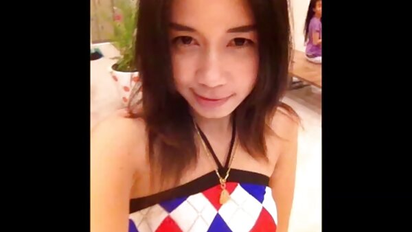 Mommy miang berambut merah menjilat dan kisah sex makcik jari kucing manis anak ayam kurusnya