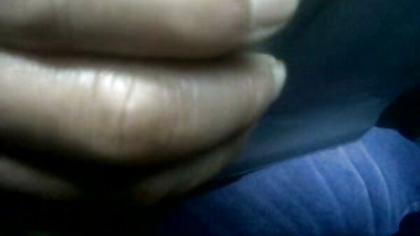 Seorang lelaki miang meniduri dua ibu hitam berbutang cerita makcik lucah besar kasar